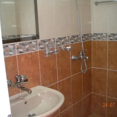 Standard نيسيبار